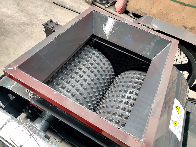 雙齒輥破碎機(jī)是如何維護(hù)和保養(yǎng)的? 雙齒輥破碎機(jī)是如何維護(hù)和保養(yǎng)的?