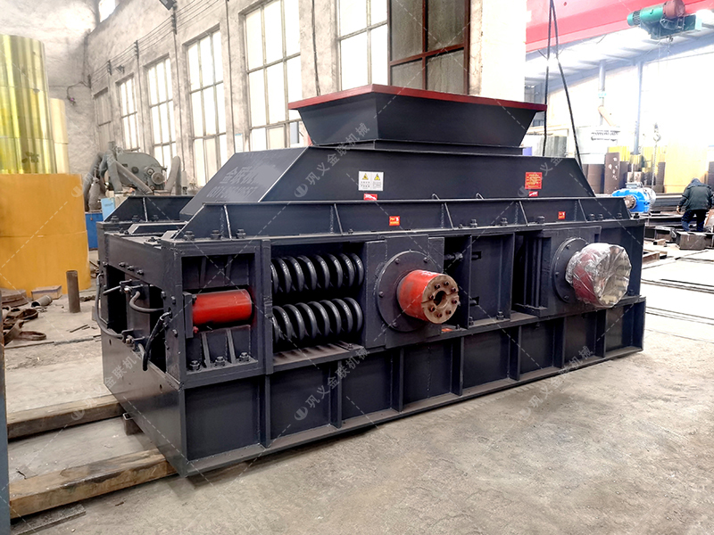 處理礦山廢石料用1510型對(duì)輥制砂機(jī)產(chǎn)能如何? 處理礦山廢石料用1510型對(duì)輥制砂機(jī)產(chǎn)能如何?