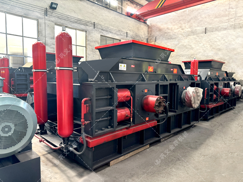 硬度、濕度、粒度:物料“三要素”如何決定對輥破碎機的技術配置? 硬度、濕度、粒度:物料“三要素”如何決定對輥破碎機的技術配置?